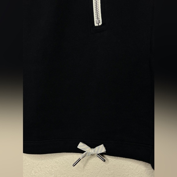 NEW Vuori Sedona Half Zip Sweater in Black - Picture 5 of 7